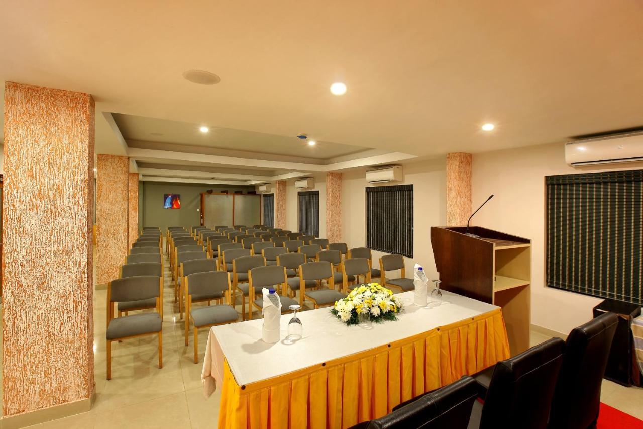 Park Residency Airport Road Hotel Calecute Exterior foto